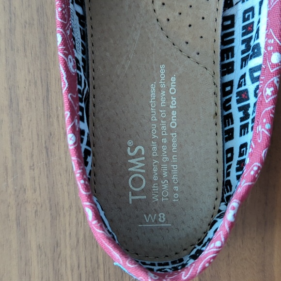 Toms canvas shoes - size W8 - Picture 3 of 6